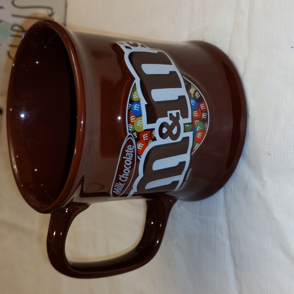 M&M's Mug Handled 3D Surface Design Cup Ceramic Milk Chocolate Plain Candies - Picture 3 of 4
